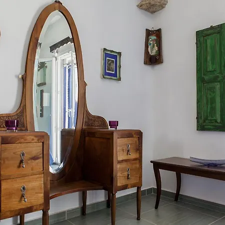 Castria Apartment