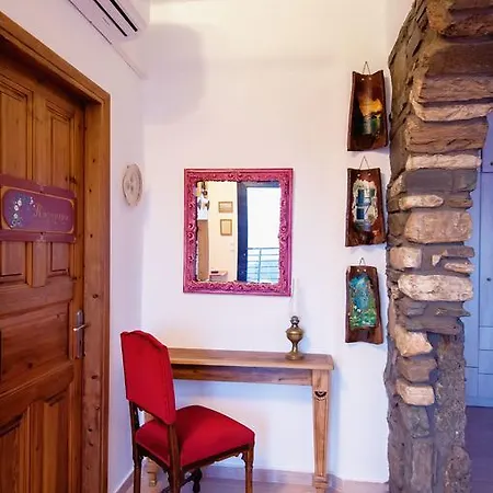 Castria Apartment