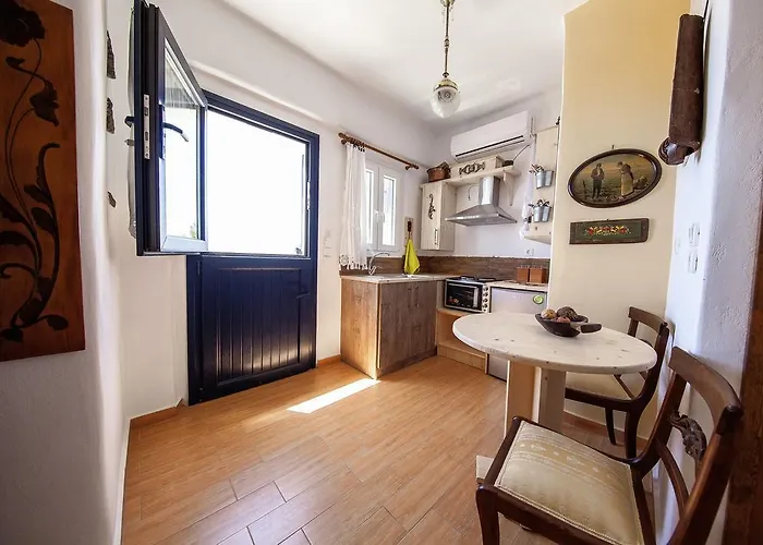 아파트 Castria 키오니아